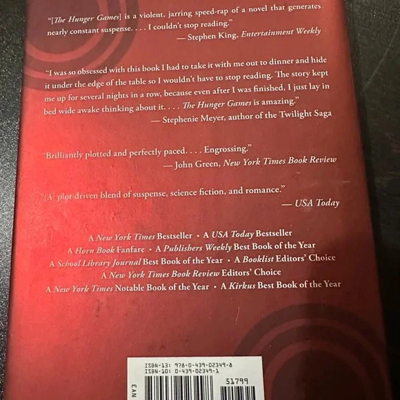 Catching Fire by Suzanne Collins - Hunger Games . Hardcover - Picture 3 of 4